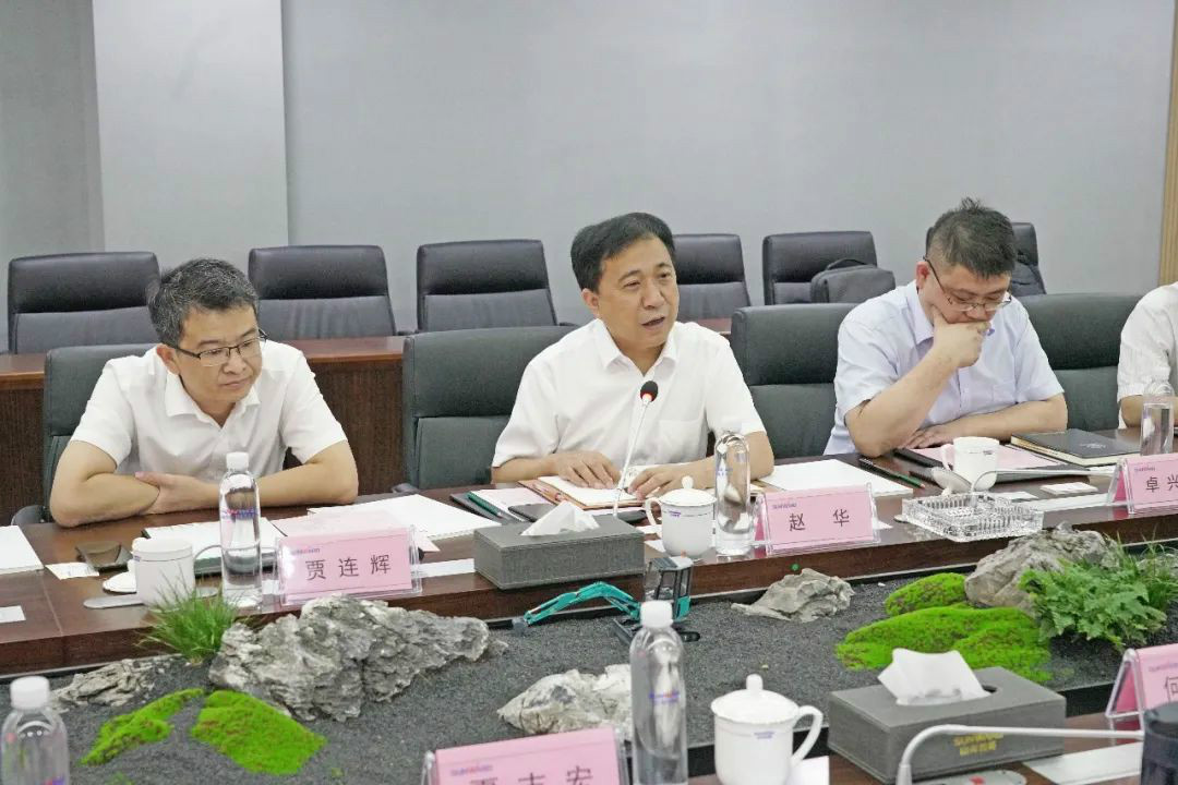 中铁设备赵华总经理光临必发集团智能互换