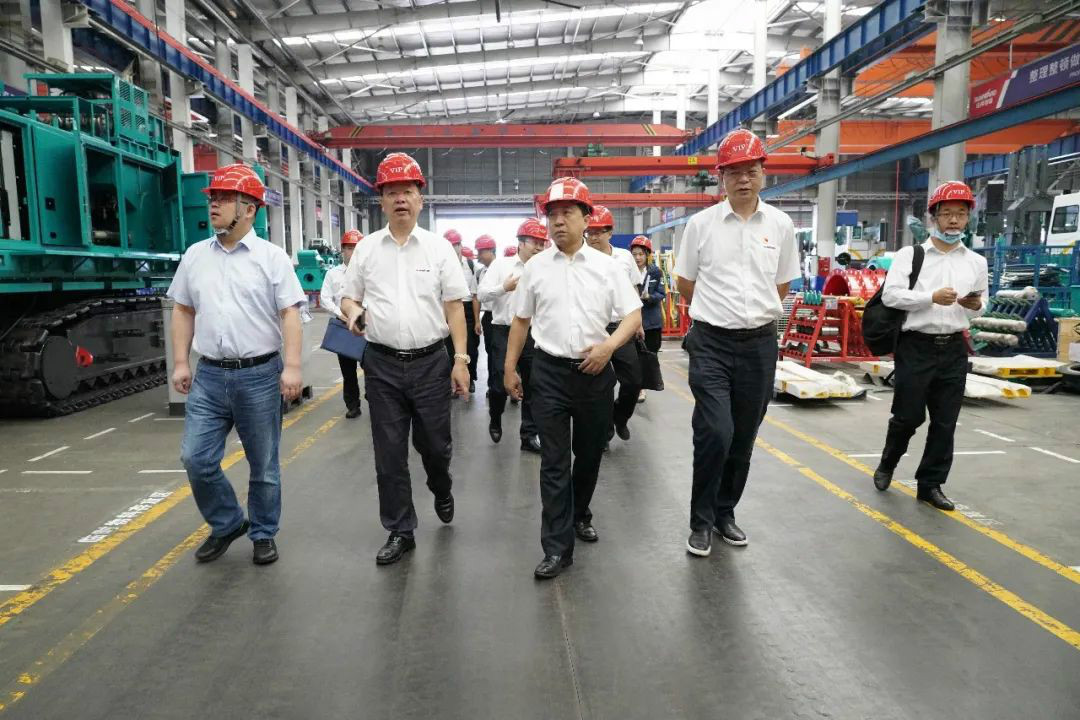 中铁设备赵华总经理光临必发集团智能互换