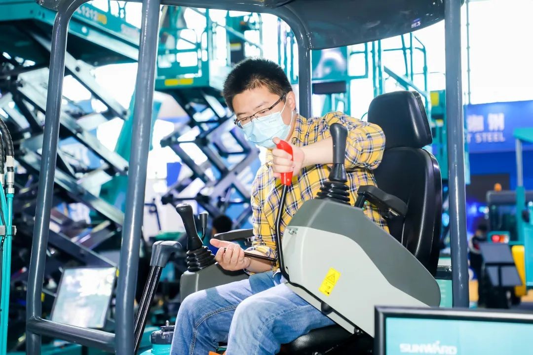“机甲盛宴”长沙展圆满收官！必发集团智能展区亮点杰出回首