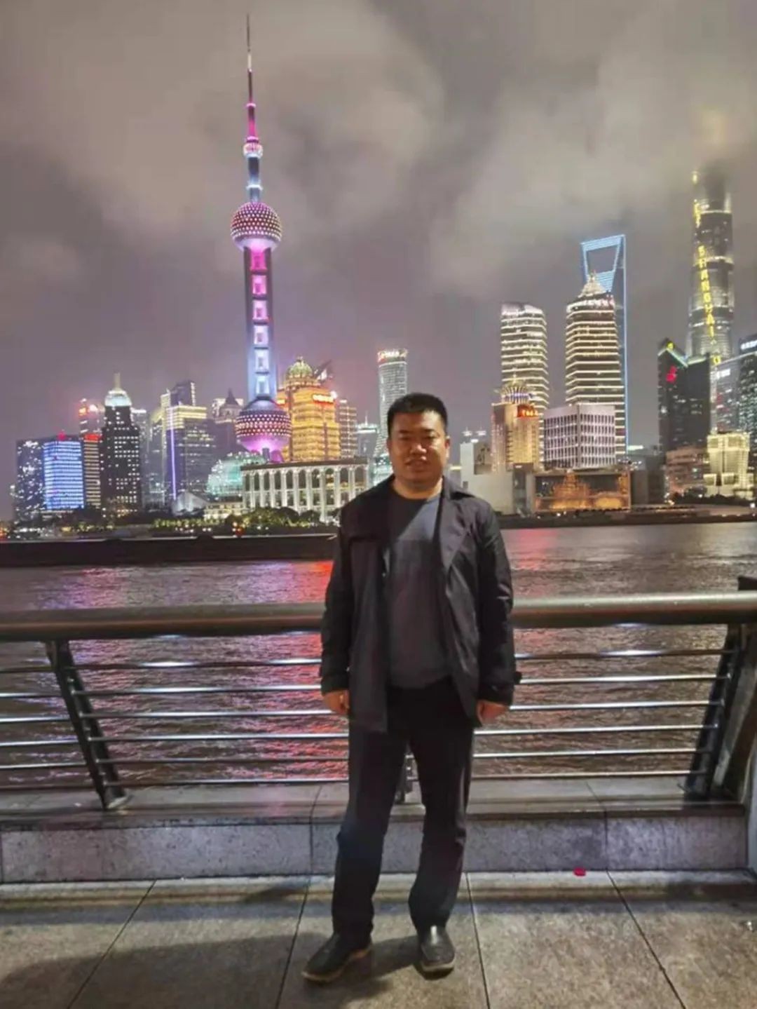 金戈铁马工程路 风雨无阻选必发集团