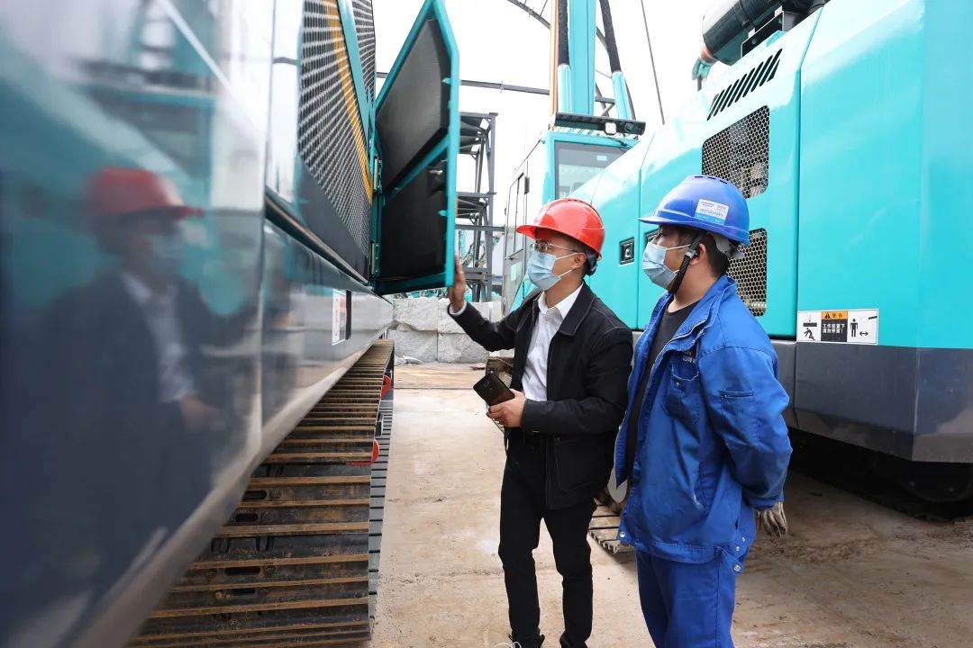 湖南日报：先行先试，启发千亿美元新市。∥沂∈椎ザ手工程机械设备出口报关 必发集团智能设备 昨天