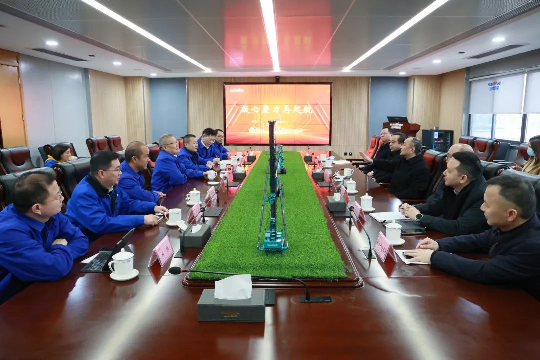 张庆红调研必发集团智能