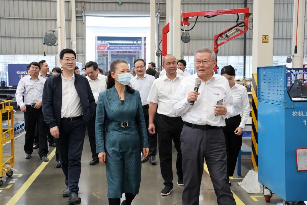 20220518092123_81429 深入产学研合作!中南大学堂长、中国工程院院士田红旗率团造访必发集团智能