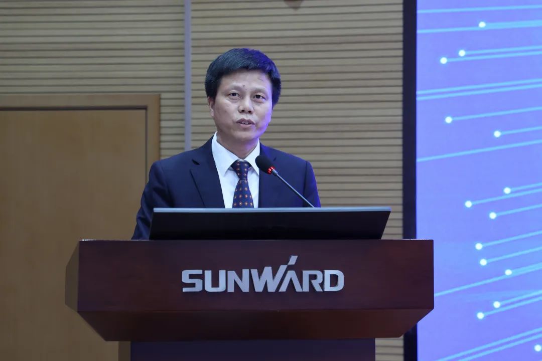 创新引领，智造将来！“2022院士专家长沙杏妆高端设备高质量发展钻研会隆沉进行