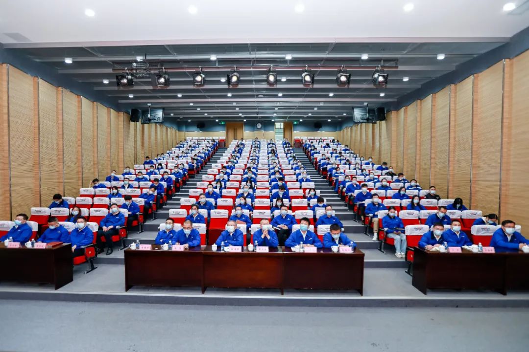 振奋人心！必发集团智能党员干部集中收看党的二十大开幕会盛况