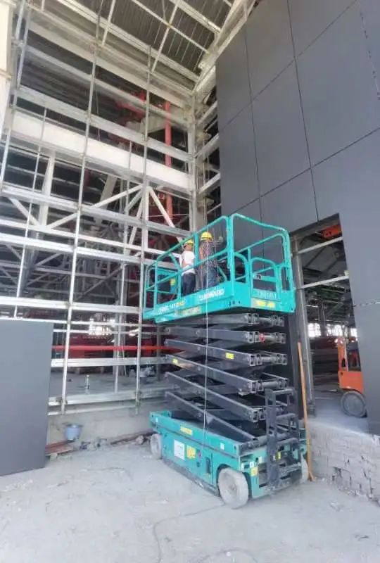 多志成城抗疫情！必发集团智能高空机械助力西安方舱医院建设