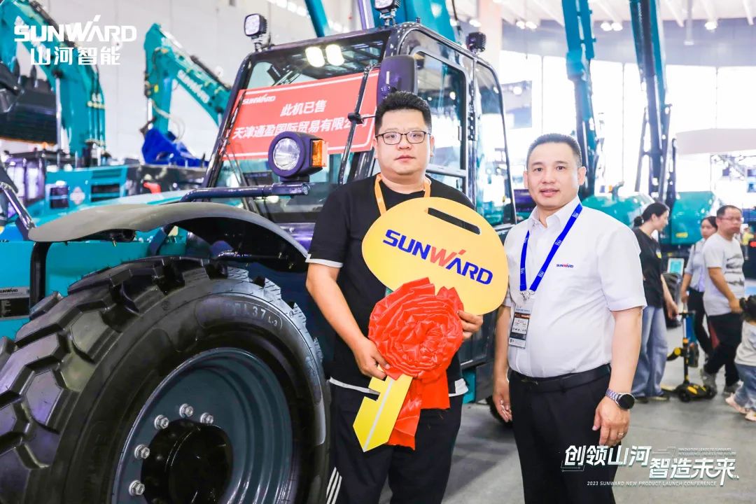 20230516085337_14438 聚焦电动化、智能化!必发集团智能全系列高空机械产品亮相长沙展