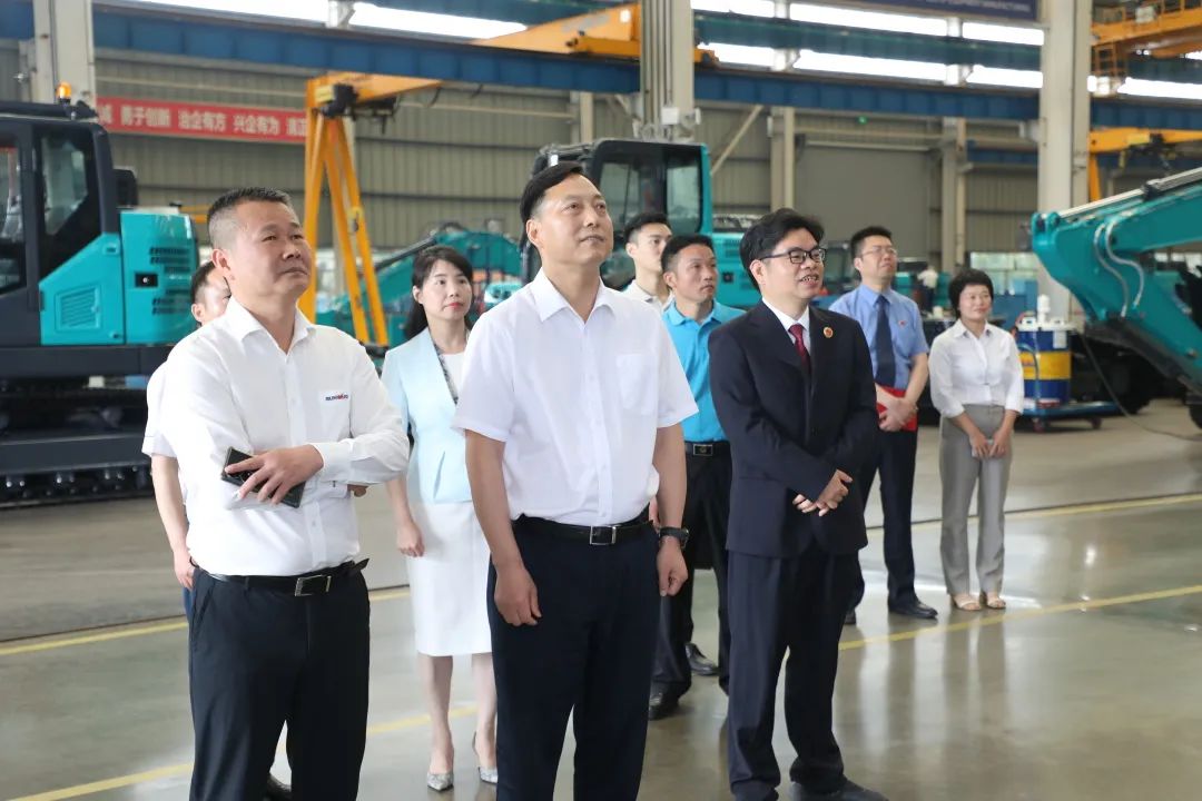 20230607082719_76301 长沙市人民检察院党组书记、检察长余湘文调研必发集团智能