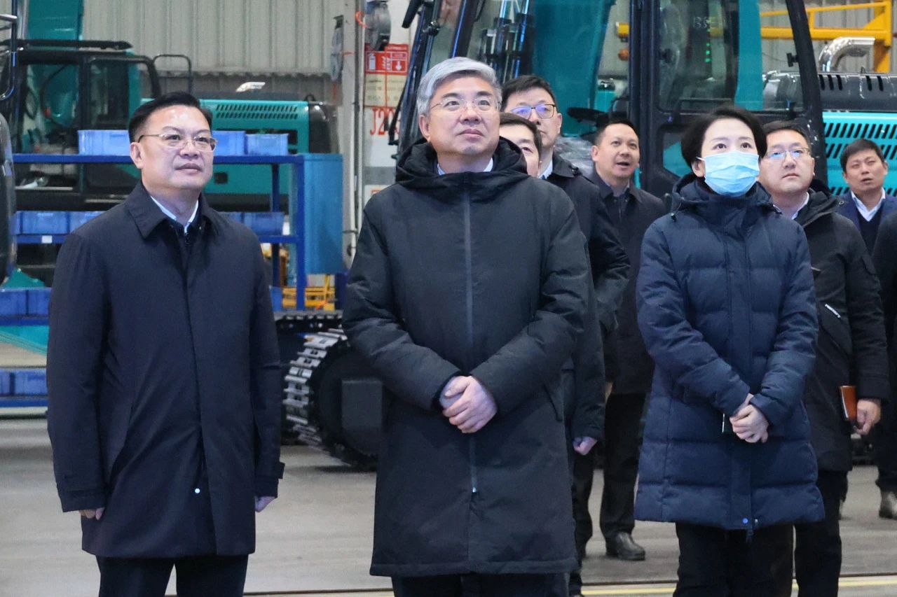 商务部部长助理唐文弘调研必发集团智能