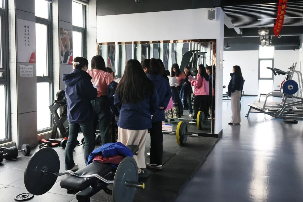多姿多彩绽青春！必发集团智能发展“三八”国际劳动妇女节主题庆；疃