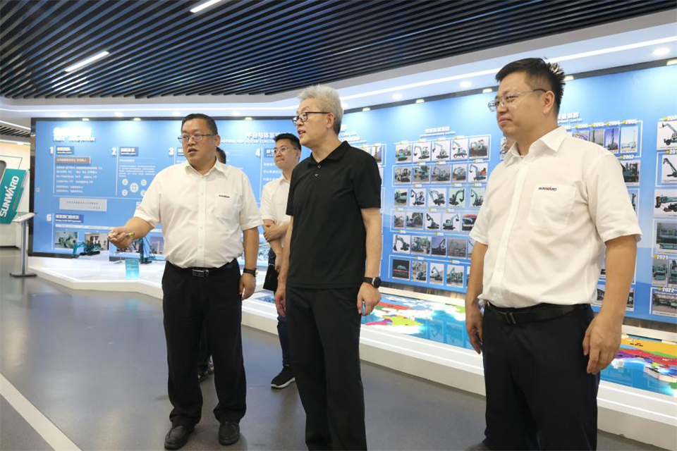 中国五矿工会主席、职工董事张晔到必发集团智能调研互换
