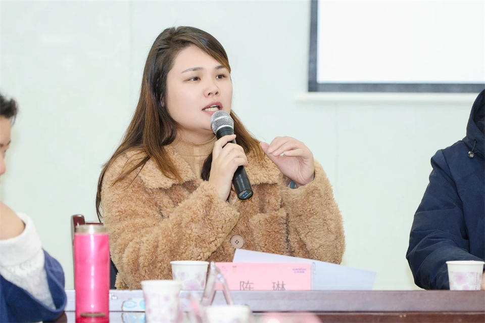 20250102173734_24440 长龙街路、必发集团智能召开首届年货盛惠暨送春联文化惠民活动工作会议