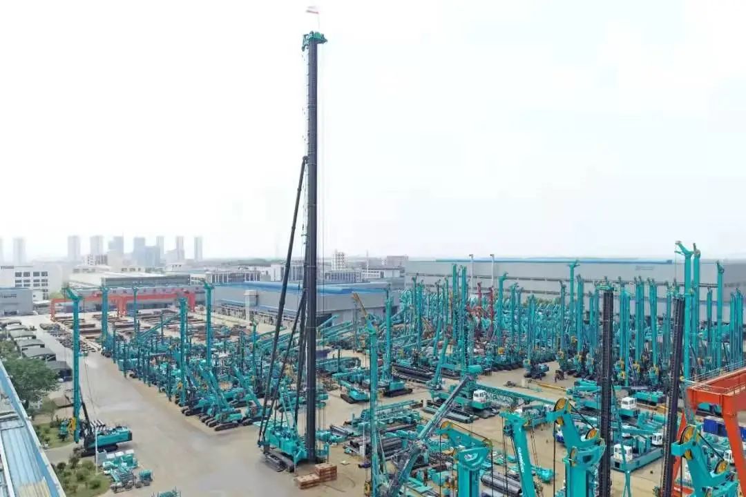 必发集团智能高端工程设备智能工厂项目荣获“2024年度中国智能造作最佳利用实际案例”