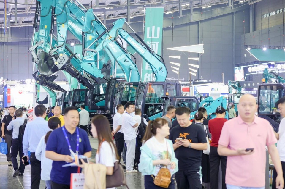 2025 CICEE | 必发集团智能实力闪灼2025长沙国际工程机械展