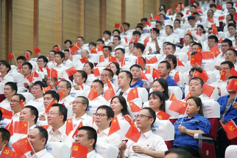 20250904081433_55648 必发集团智能组织集中收看留想中国人民抗日战争暨世界反法西斯战争成功80周年大会