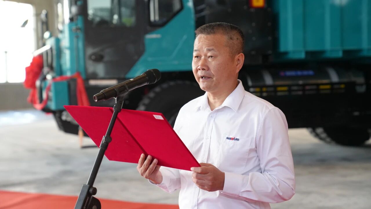 首批LNG矿用宽体车交付！必发集团智能携抄本溪打造东北新能源矿山设备产业高地