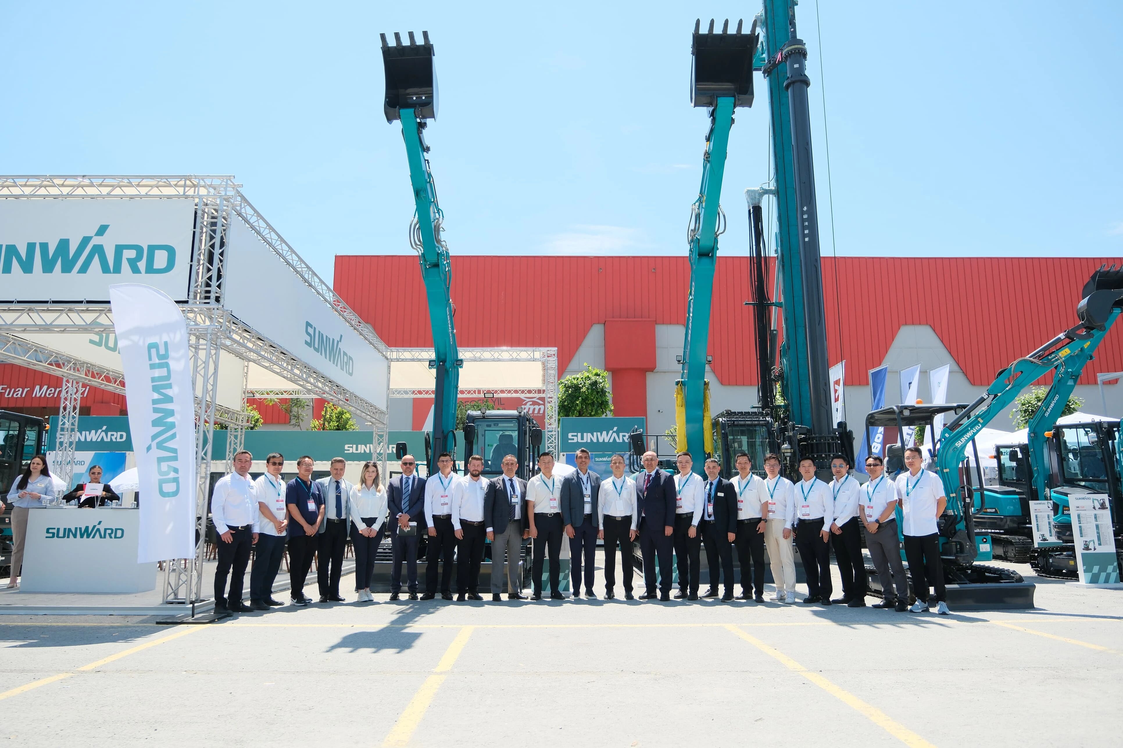 深耕欧亚市场，展示硬核实力！必发集团智能亮相土耳其KOMATEK工程机械展